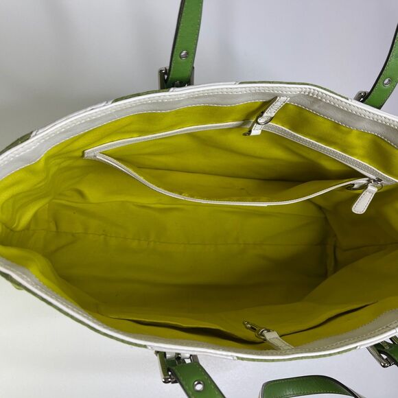 Coach Green White Zebra Stripe Signature Logo Purse No A06Q-1862 - Picture 9 of 12